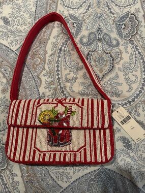 Beaded Red/White Stripe Shoulder Bag. Bloody Mary cute design. New w tag.
